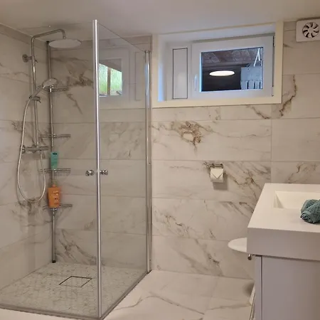 Appartement Ved Sjoen I Syd Svenevik